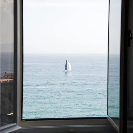 On The Tuscan Coast 아파트